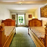 Charming Villa, Feriehus *