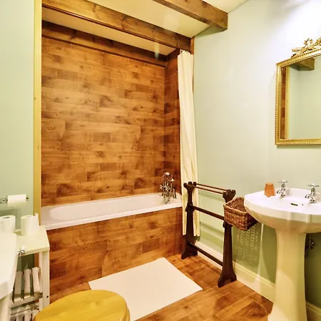 Charming Villa, Casa vacanze Paliseul