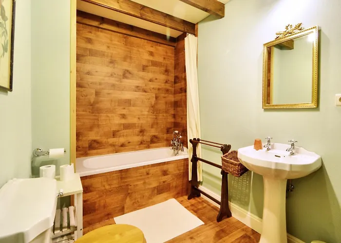 Charming Villa, Dom wakacyjny Paliseul