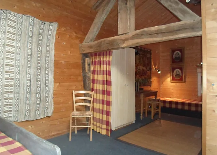 Charming Villa, Dom wakacyjny Paliseul